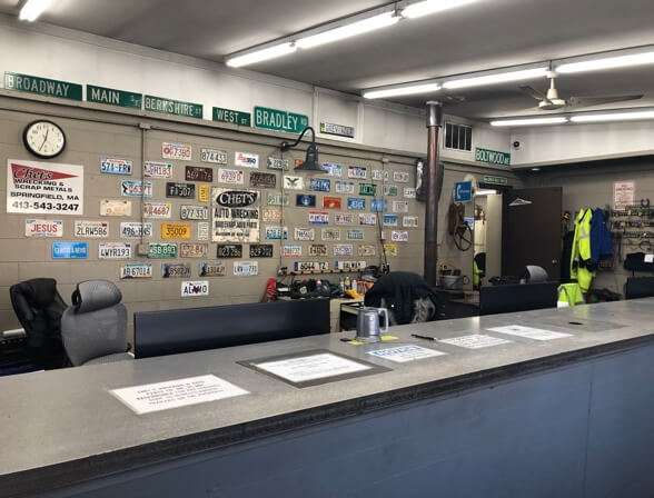 Chet's Scrap Metal front desk